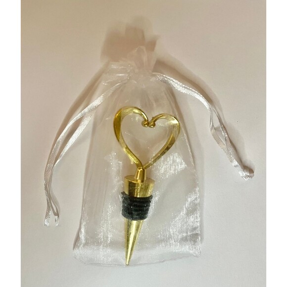 Deluxe Gold Heart Shaped Wine Bottle Stopper with Organza Bag - Picture 2 of 8